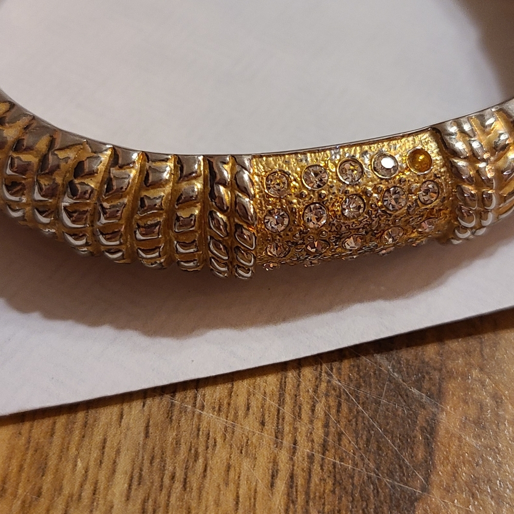 Vintage Bracelet - Picture 14 of 17
